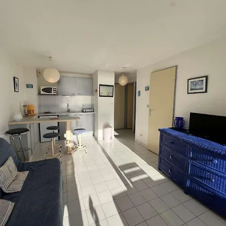 T2 Avec Terrasse, Parking Prive, Proche - Fr-1-701-18 Apartamento